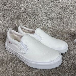 Taos Women's Rubber Soul slip-on sneaker white canvas Size 9
